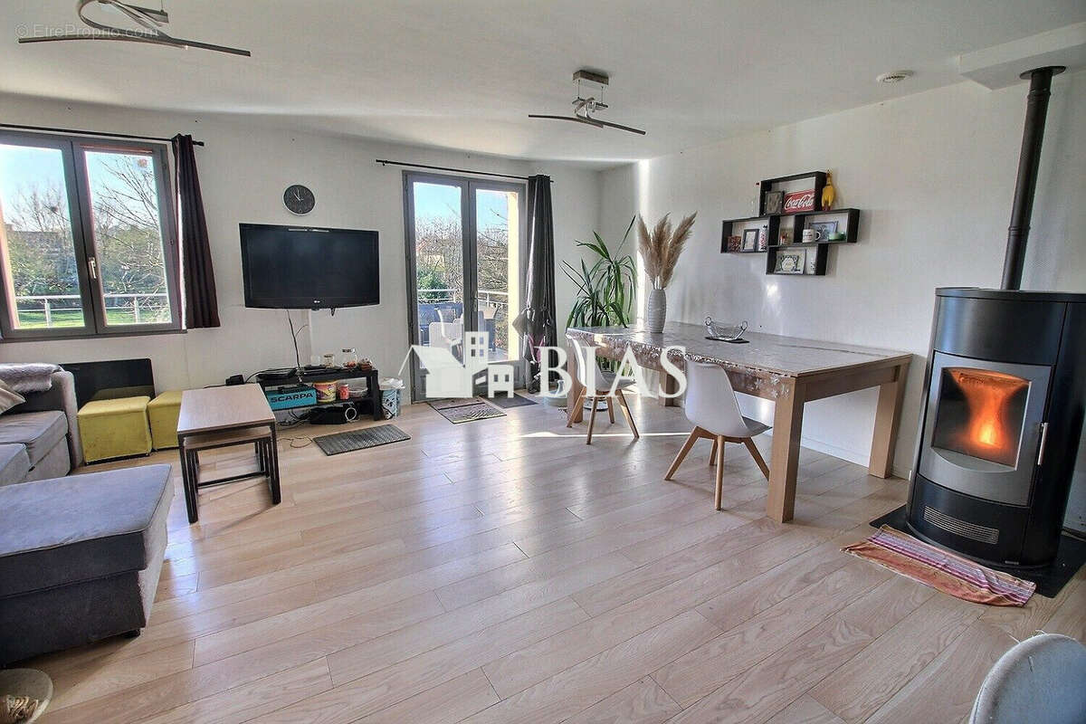 Maison à MONTEROLIER