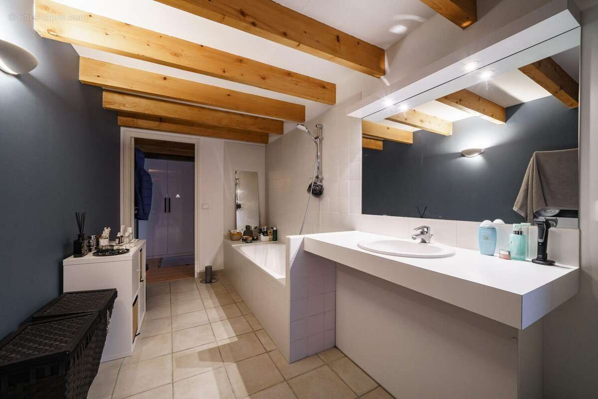 Maison 181 m² à Tours  - photo 8