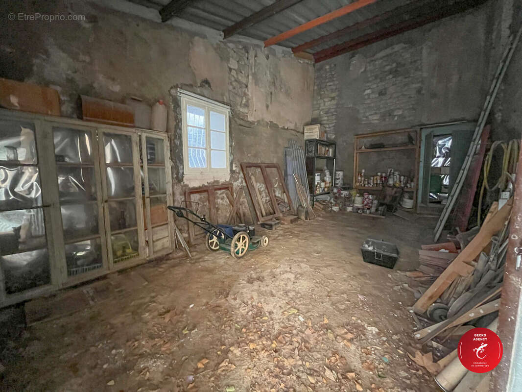 Maison à FIGANIERES