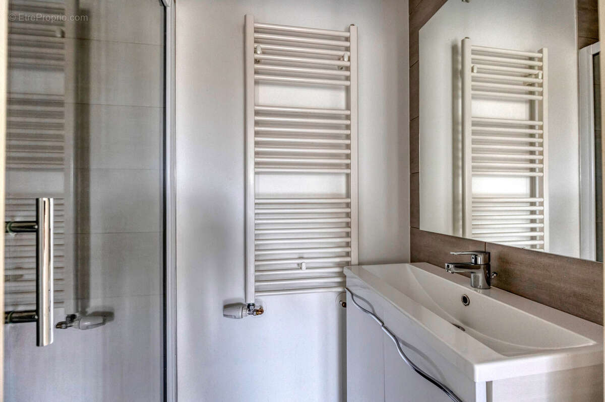 Appartement à SAINT-EGREVE