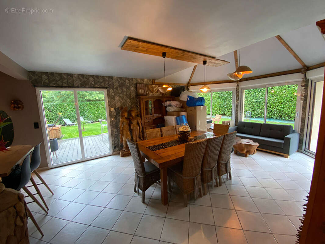 Maison à JUGON-LES-LACS