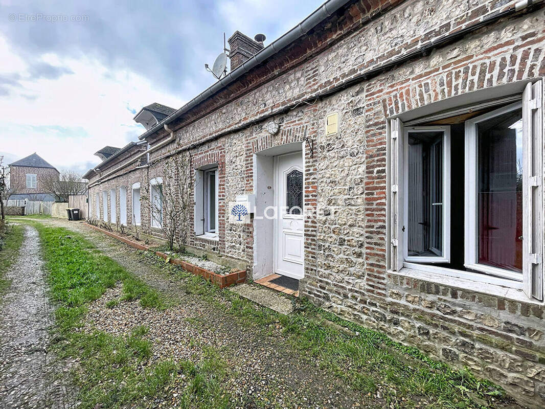 Maison à SASSETOT-LE-MAUCONDUIT