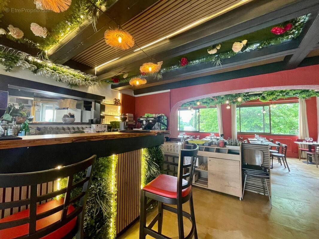 Photo 1 - Commerce à INDRE