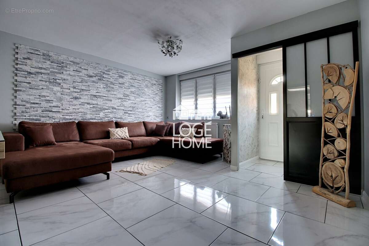 Maison 111 m² à Wattrelos  - photo 6