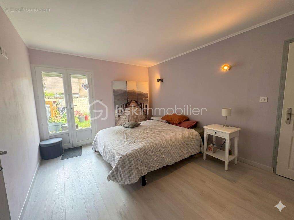 Dans un secteur recherché Maison en Pierres du Vexin - photo 12
