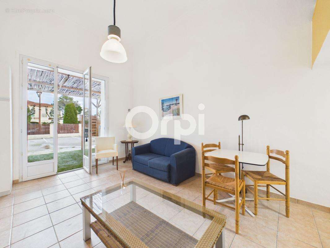 Appartement à MANDELIEU-LA-NAPOULE