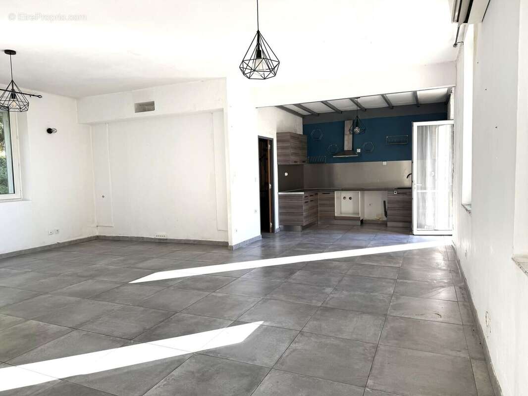 Photo 5 - Maison à MARSEILLE-2E