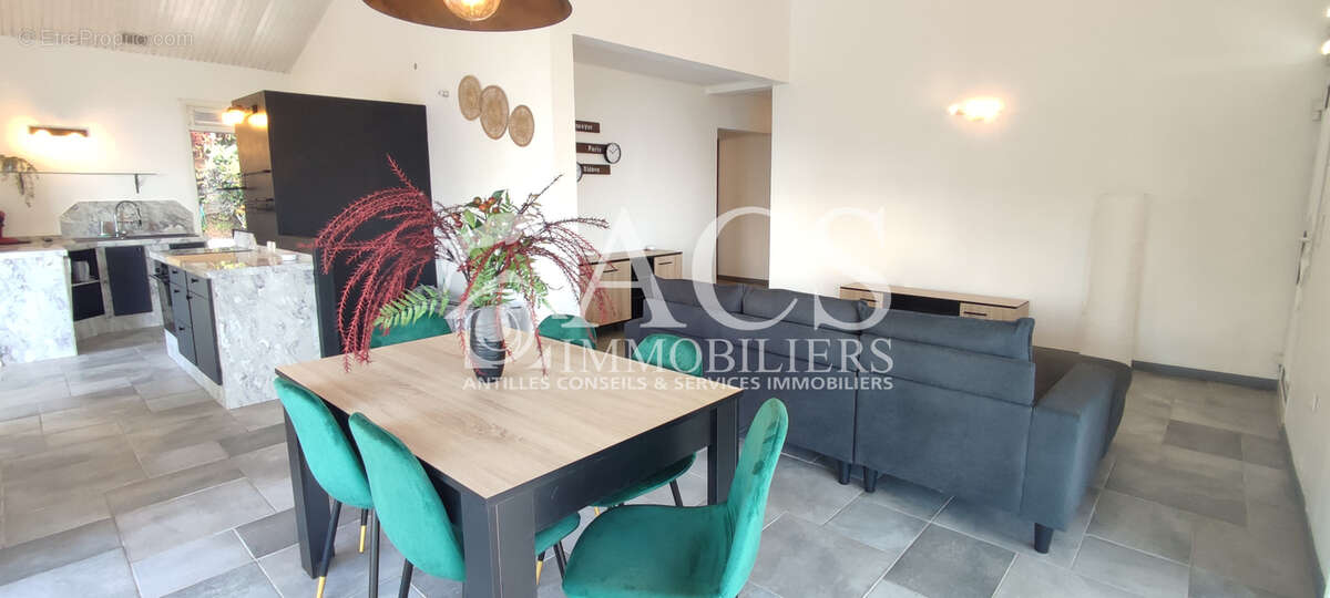 Appartement à LES ANSES-D'ARLET