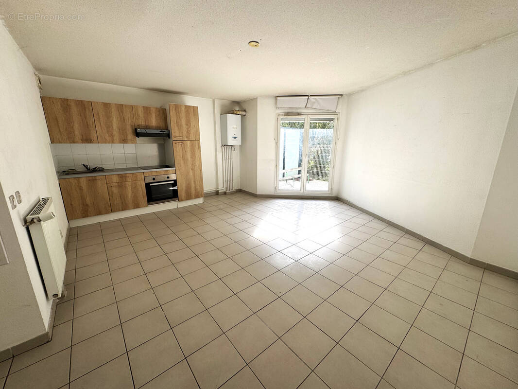 Appartement à MARSEILLE-15E