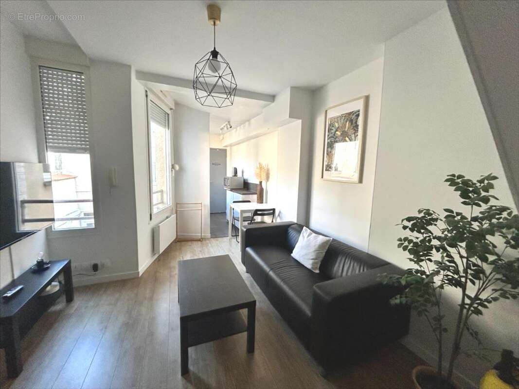 Appartement 30 m² à Reims  - photo 7