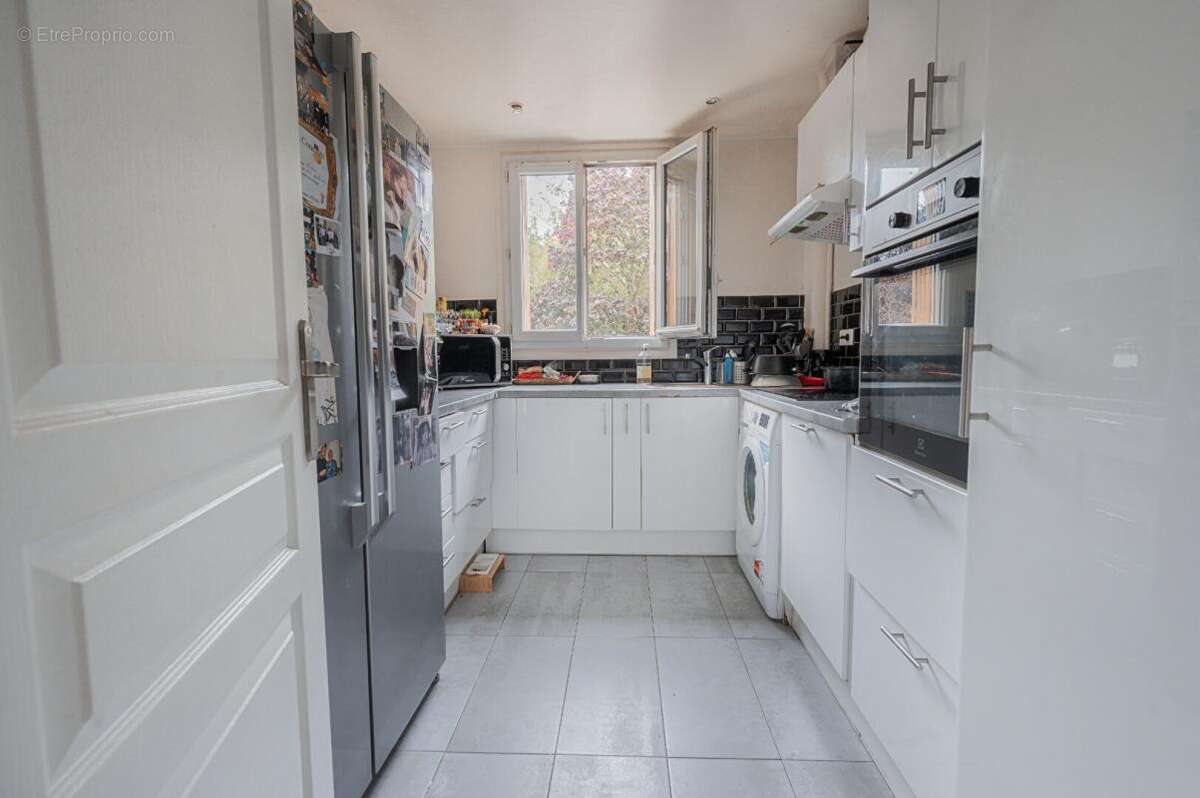 Appartement à CHARENTON-LE-PONT