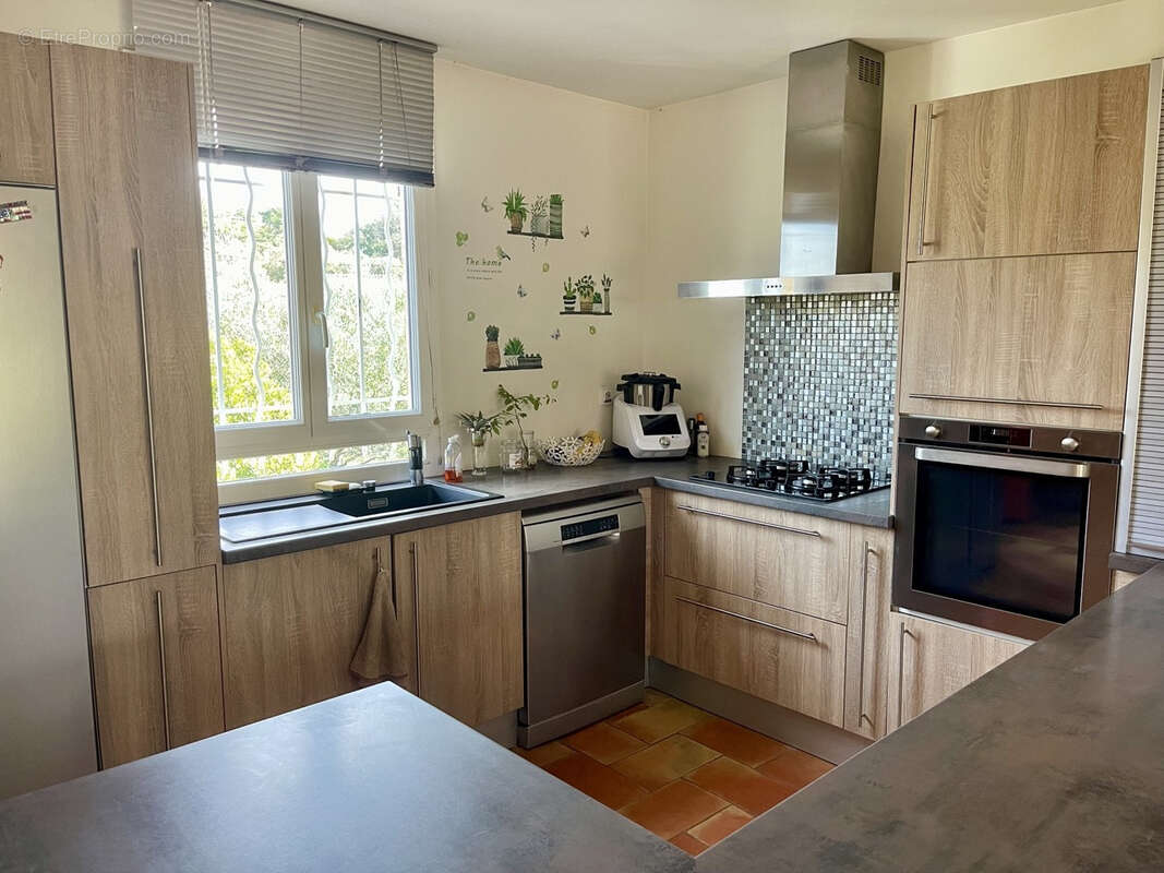 Maison à PLAN-DE-LA-TOUR