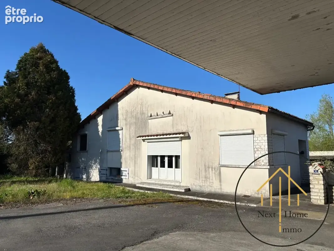 Maison à AIGRE