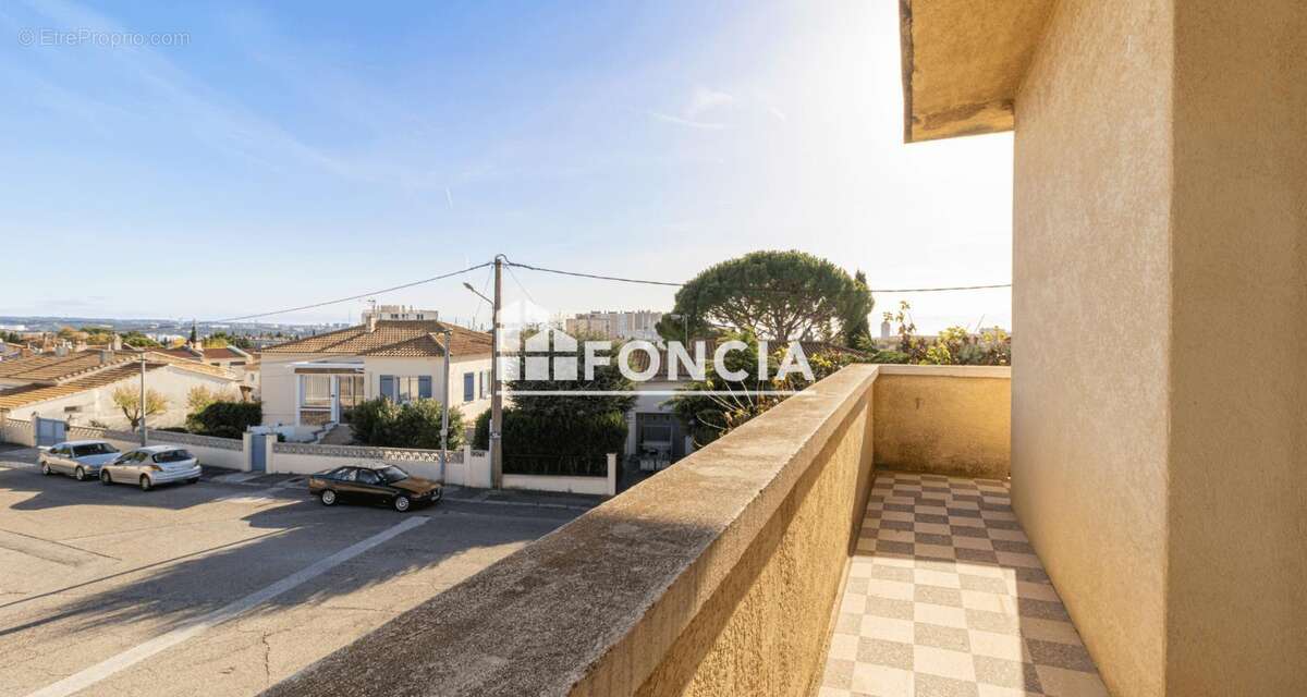 Appartement à PORT-DE-BOUC