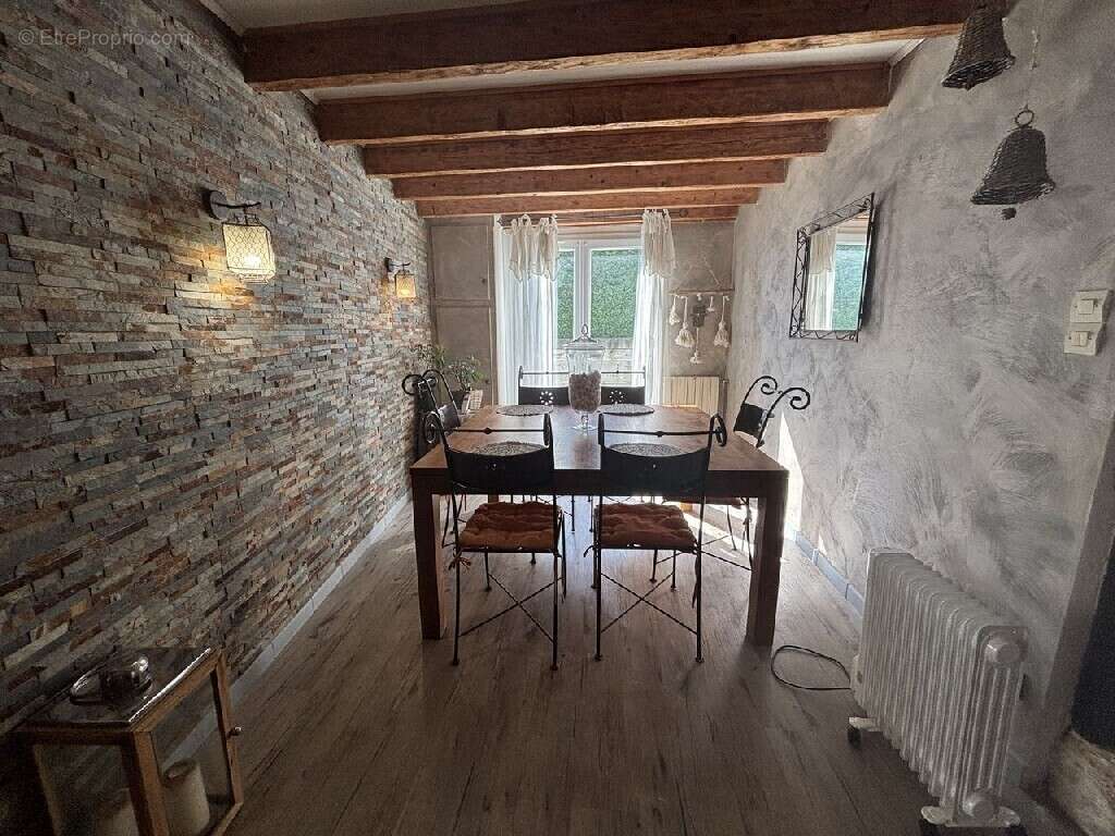 Maison à SAINTE-BAZEILLE