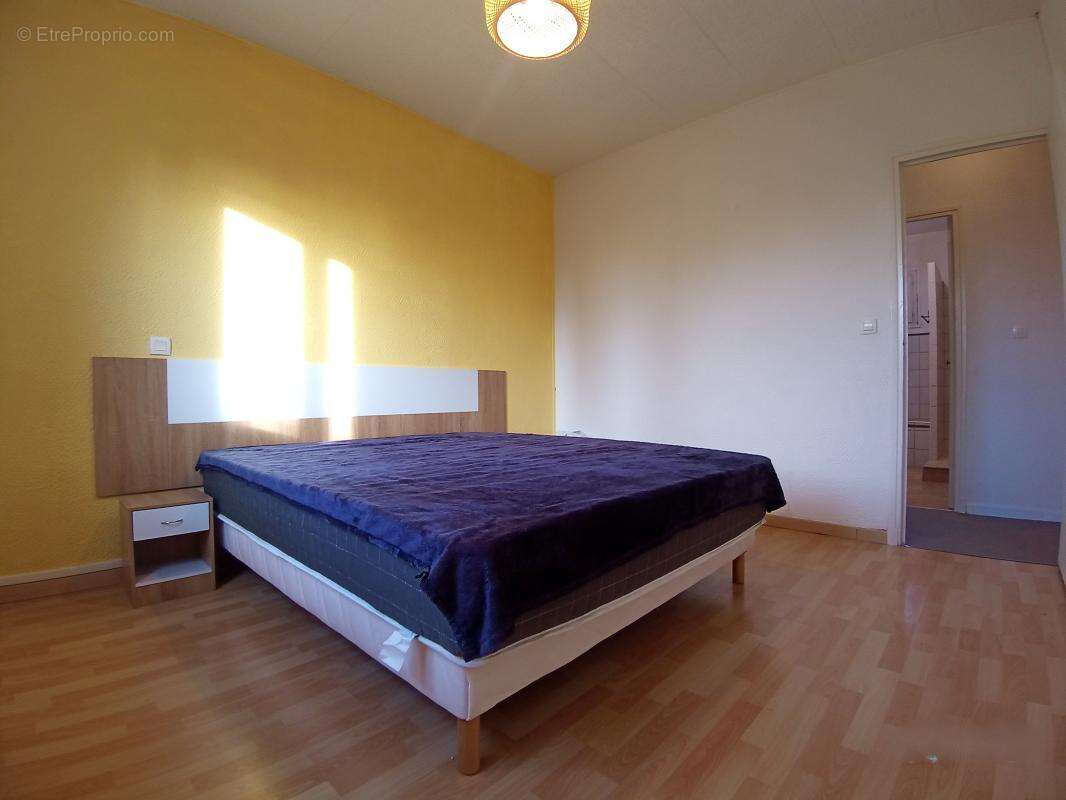 Maison à CAMARET-SUR-AIGUES