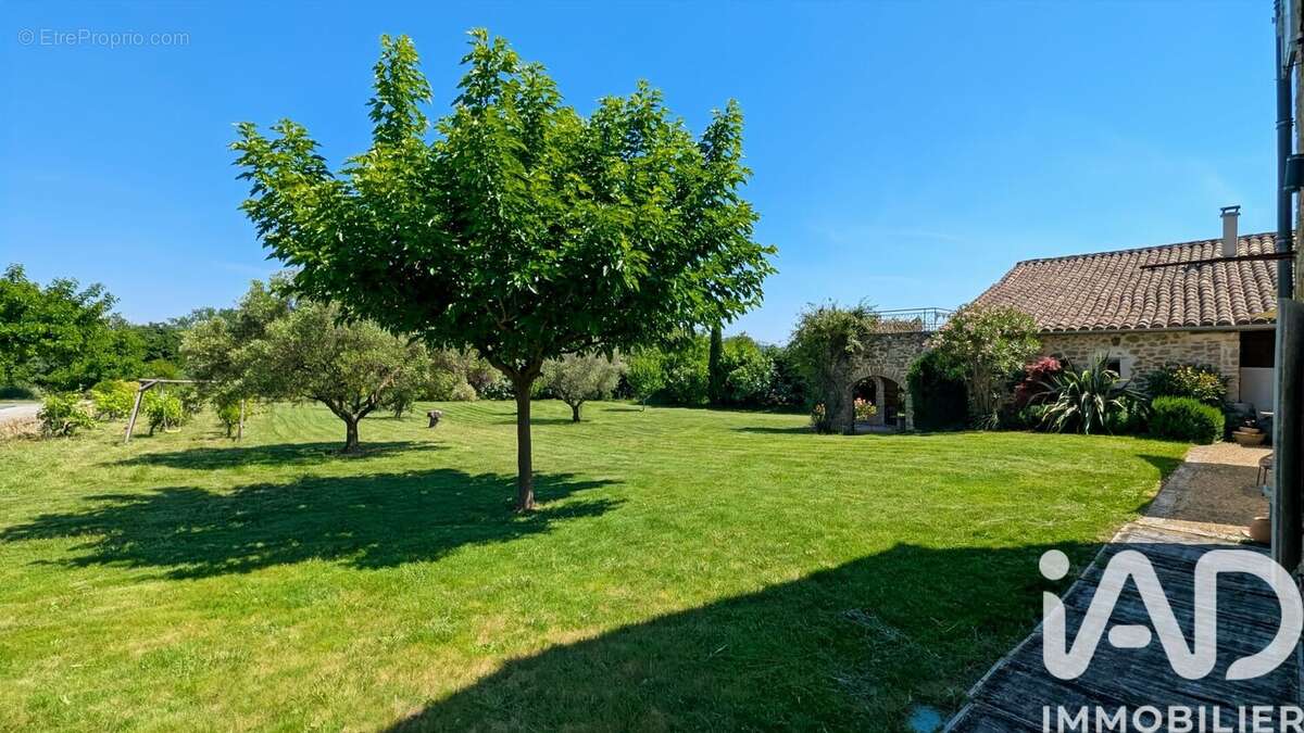 Maison 490 m² à Saint-Michel-D'euzet  - photo 7