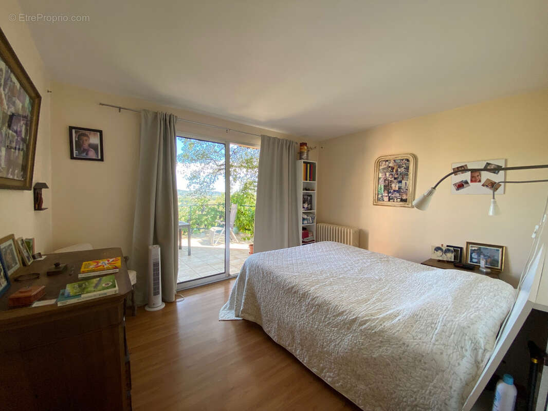 Maison à PUY-L'EVEQUE