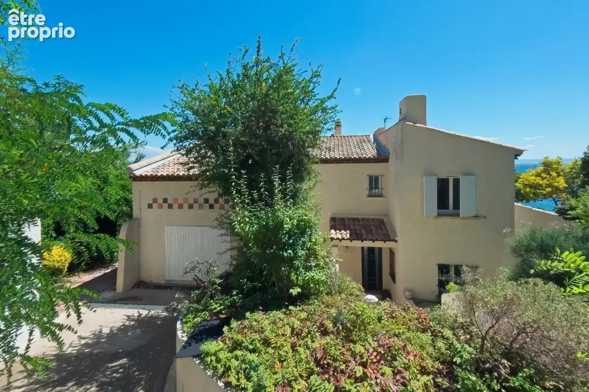 ISTRES - Villa d'exception avec vue panoramique sur l'étang  Port des Heures Claires - photo 4