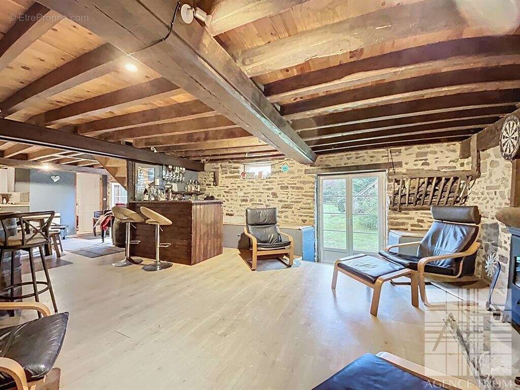 Maison à COUESMES-VAUCE