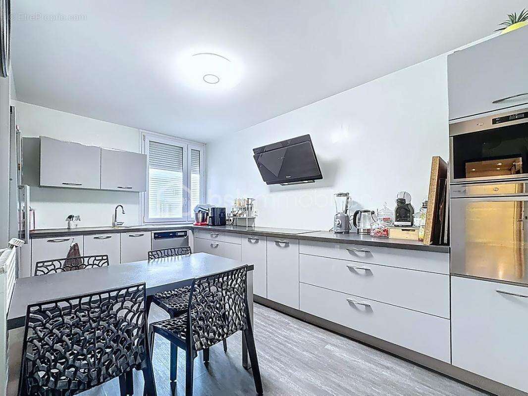 Appartement à ECHIROLLES