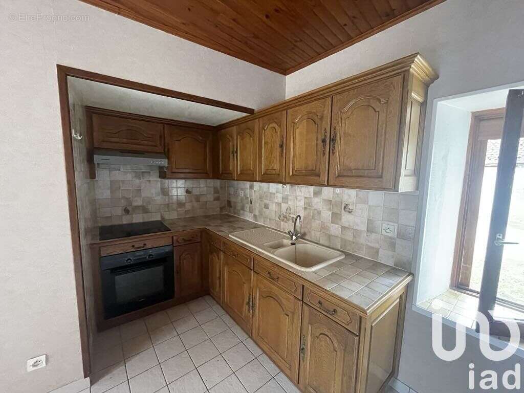 Photo 3 - Maison à CHEVILLON