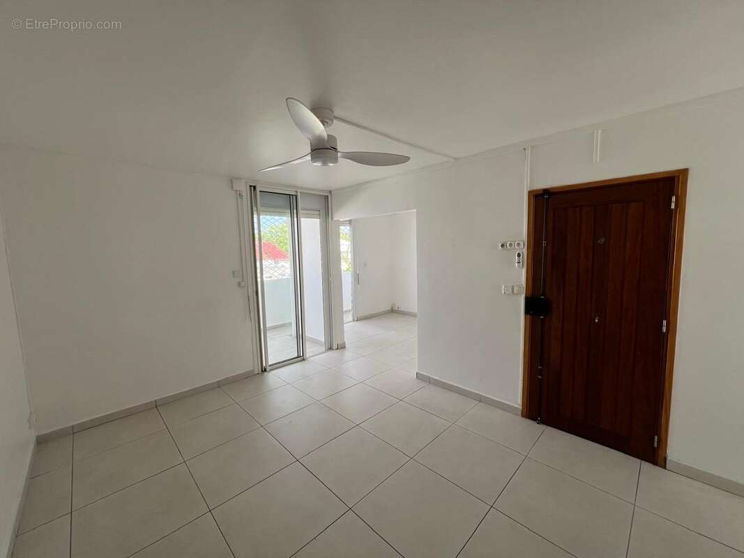 Appartement à LES ABYMES