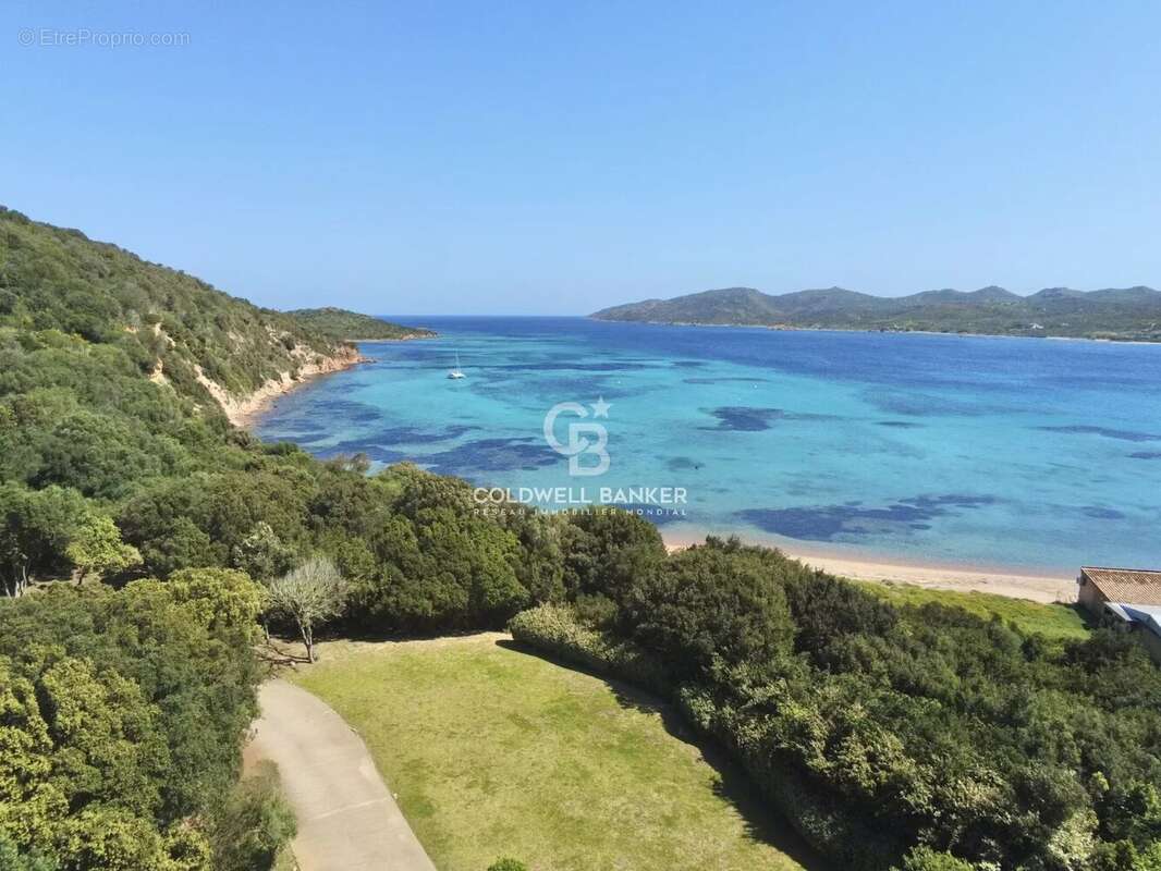 Terrain à BONIFACIO