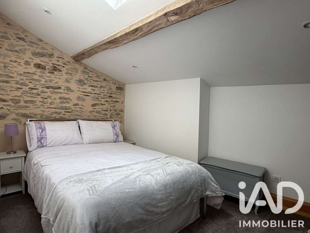 Maison 176 m² à Le Busseau  - photo 8