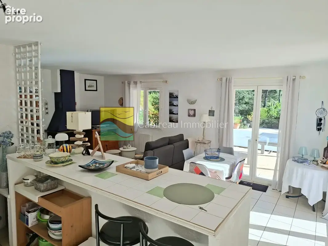 Maison avec piscine sur belle parcelle de 1 664 m2 - photo 8