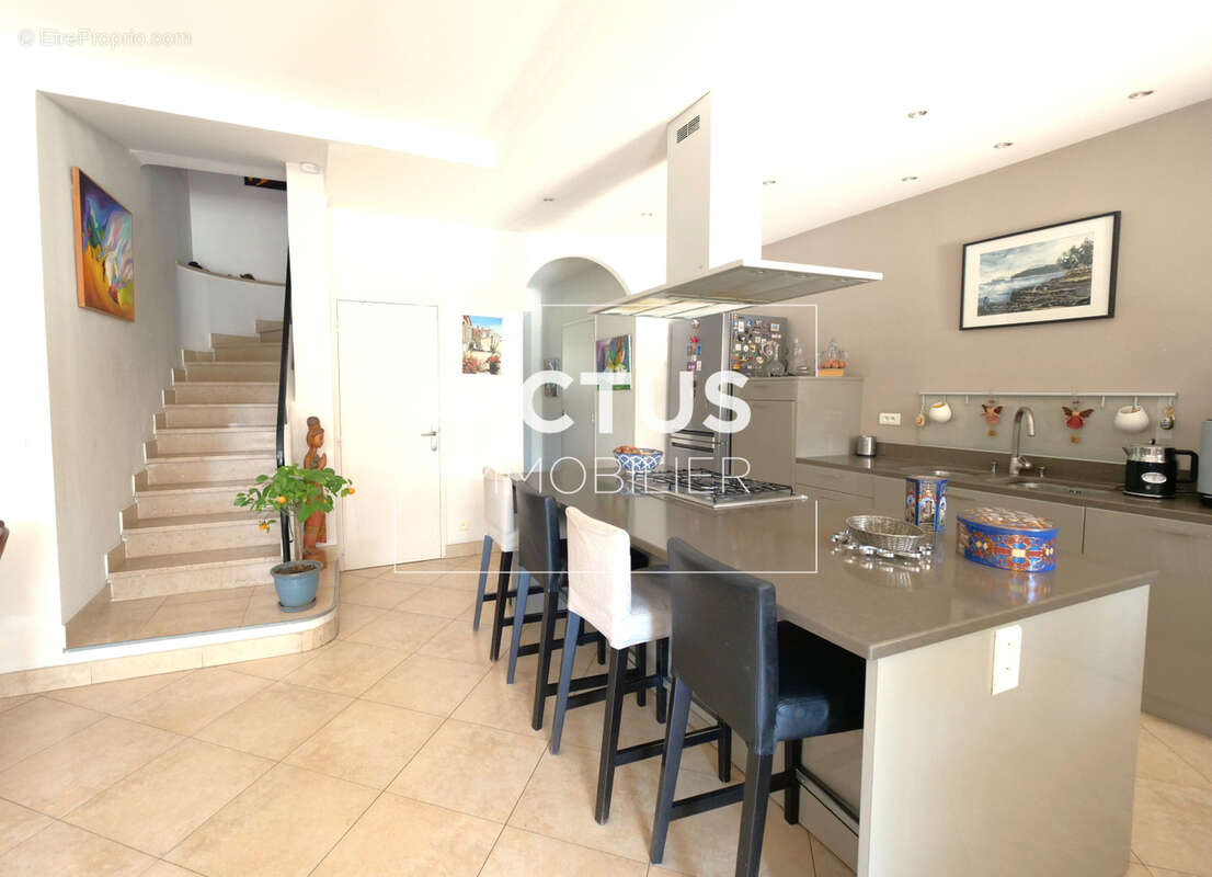 Maison à SALON-DE-PROVENCE