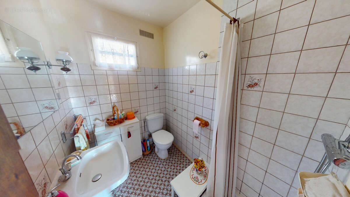 Maison à CRAPONNE-SUR-ARZON