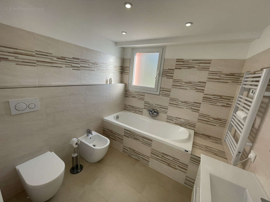 Appartement à MENTON