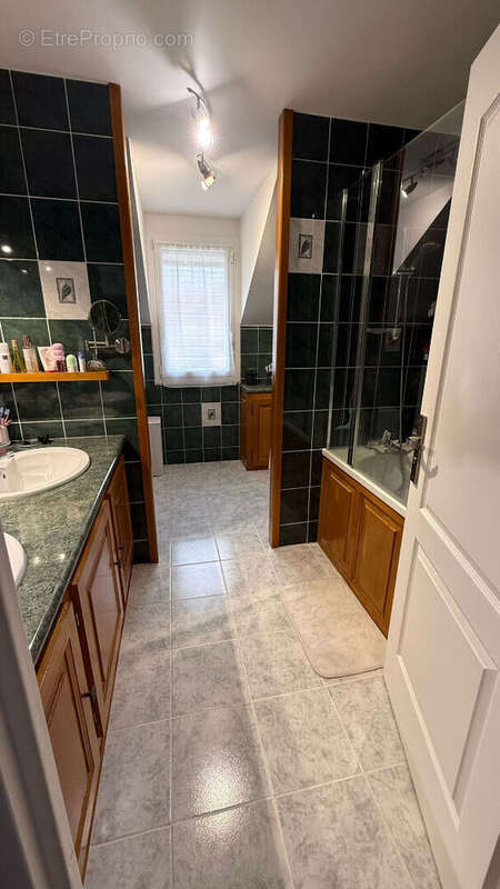 Maison à SAVIGNY-LE-TEMPLE