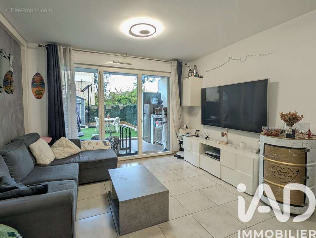 Photo 2 - Appartement à MARSEILLE-12E