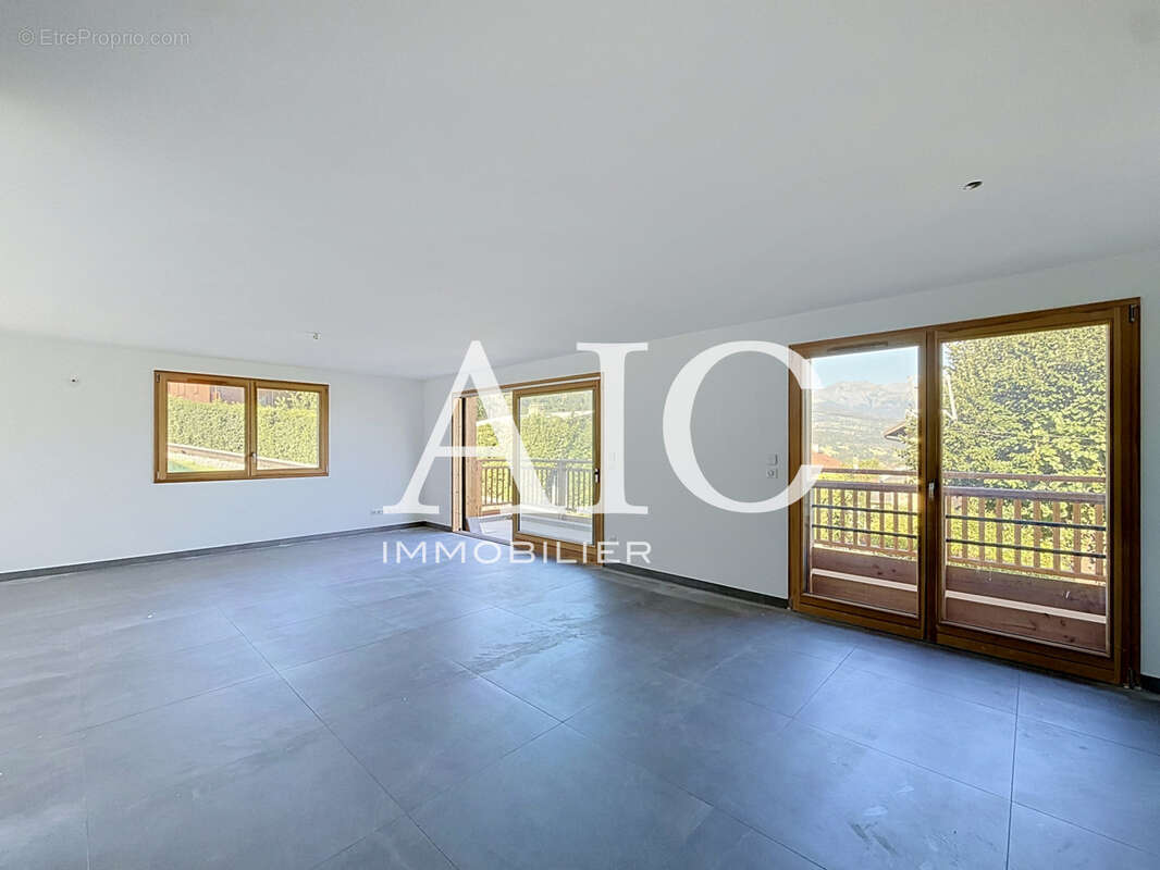 Demi-chalet proche village - photo 4