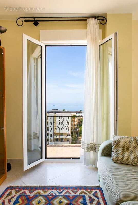 Appartement à MENTON