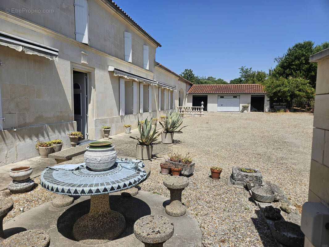 Maison à BERNEUIL
