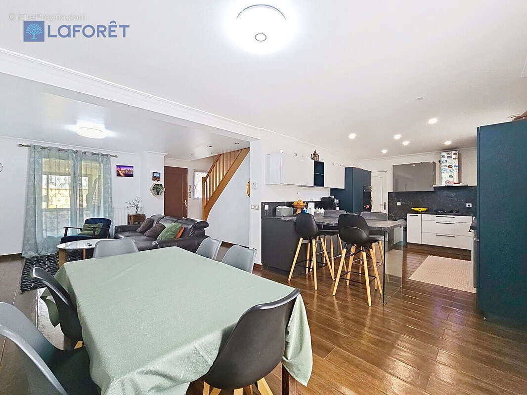 Maison à LAGNY-SUR-MARNE