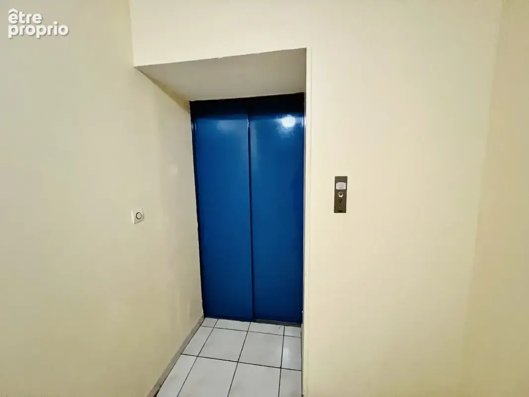Vente appartement 3 pièces avec terrasse - photo 8