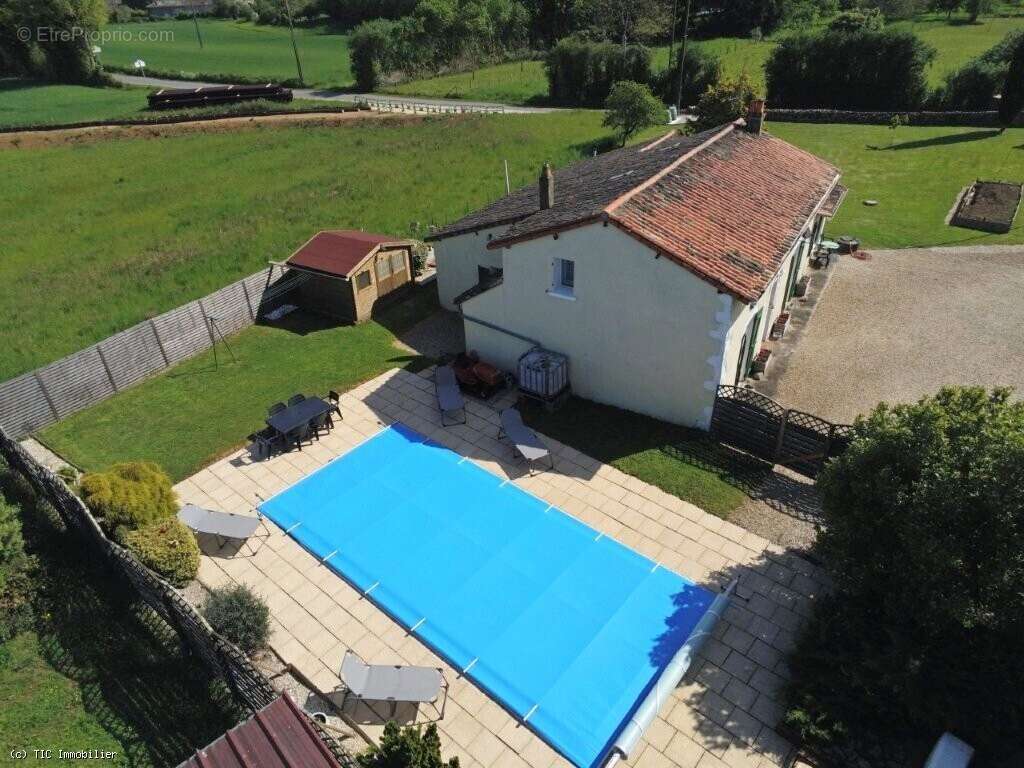 Maison à SAUZE-VAUSSAIS