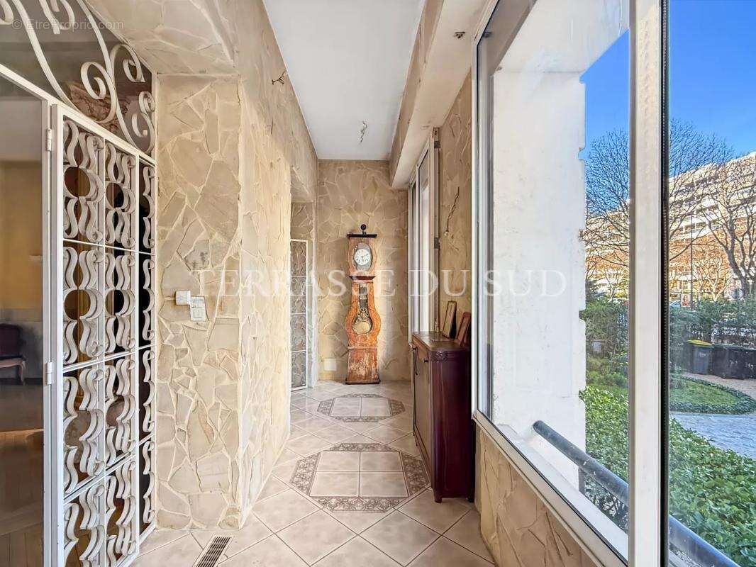 Appartement à MARSEILLE-8E