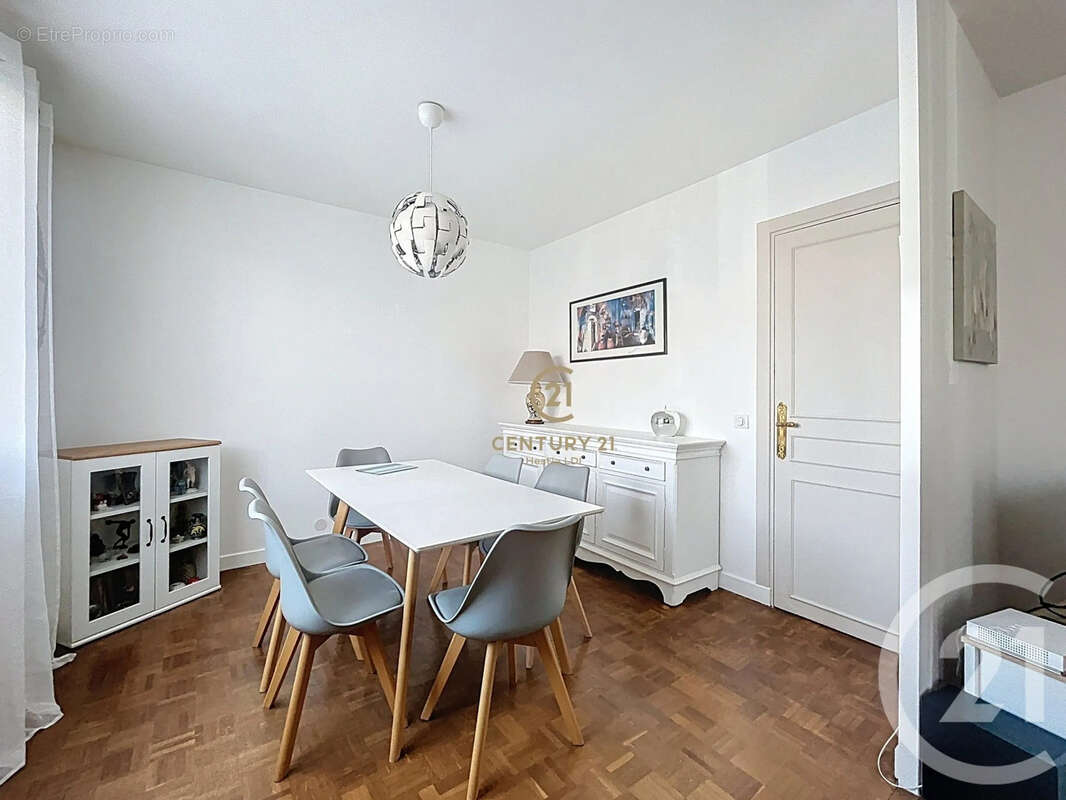 Appartement à LYON-8E