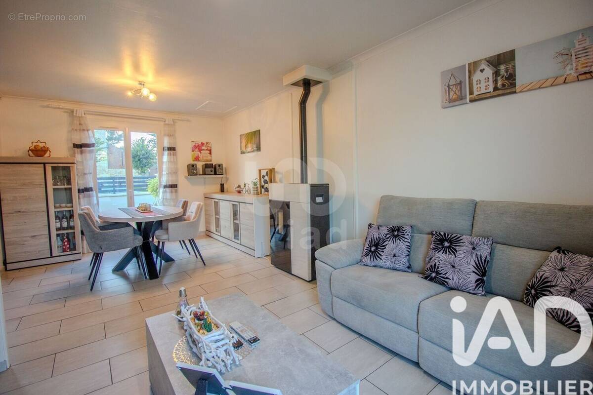 Photo 1 - Maison à MONTIERS