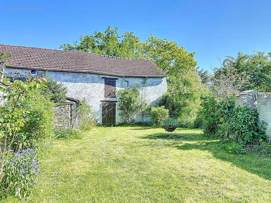 Maison à HARGEVILLE