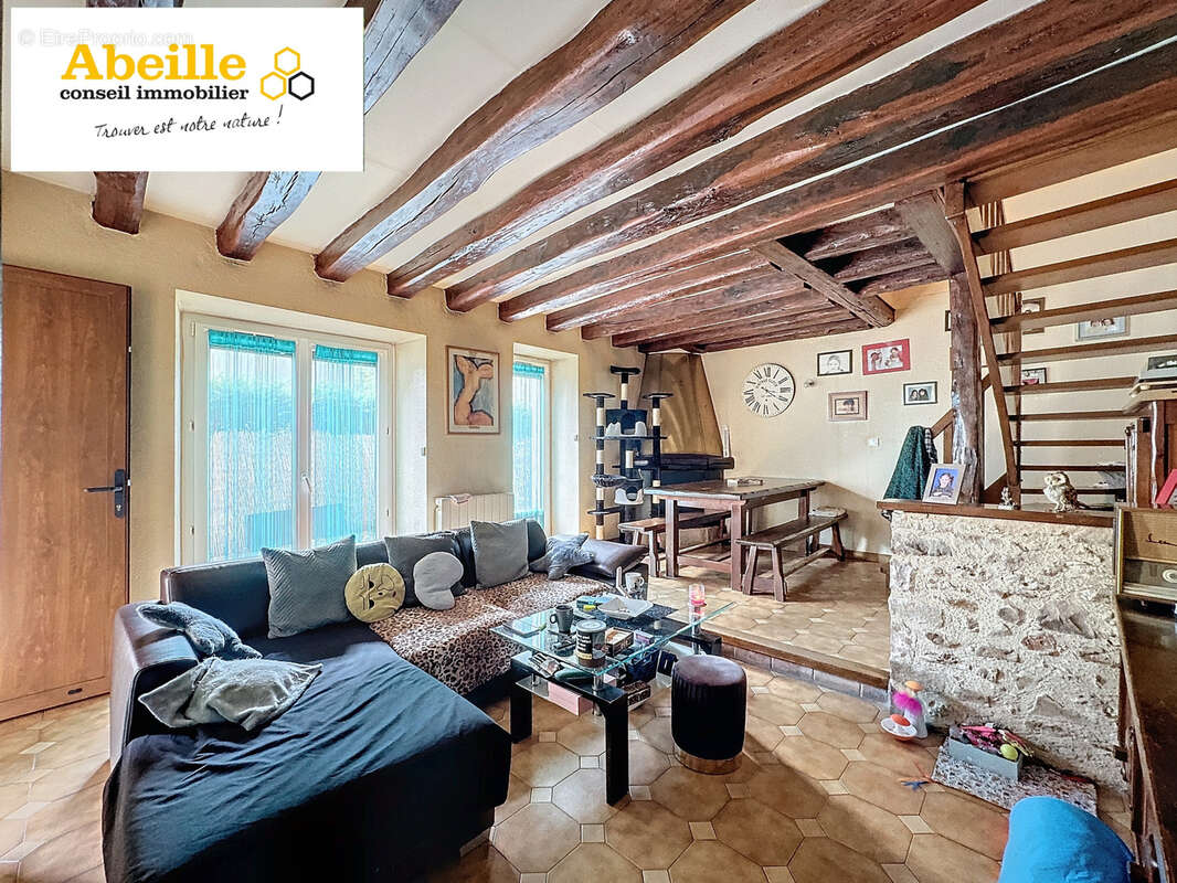 Maison à SAINT-CHERON