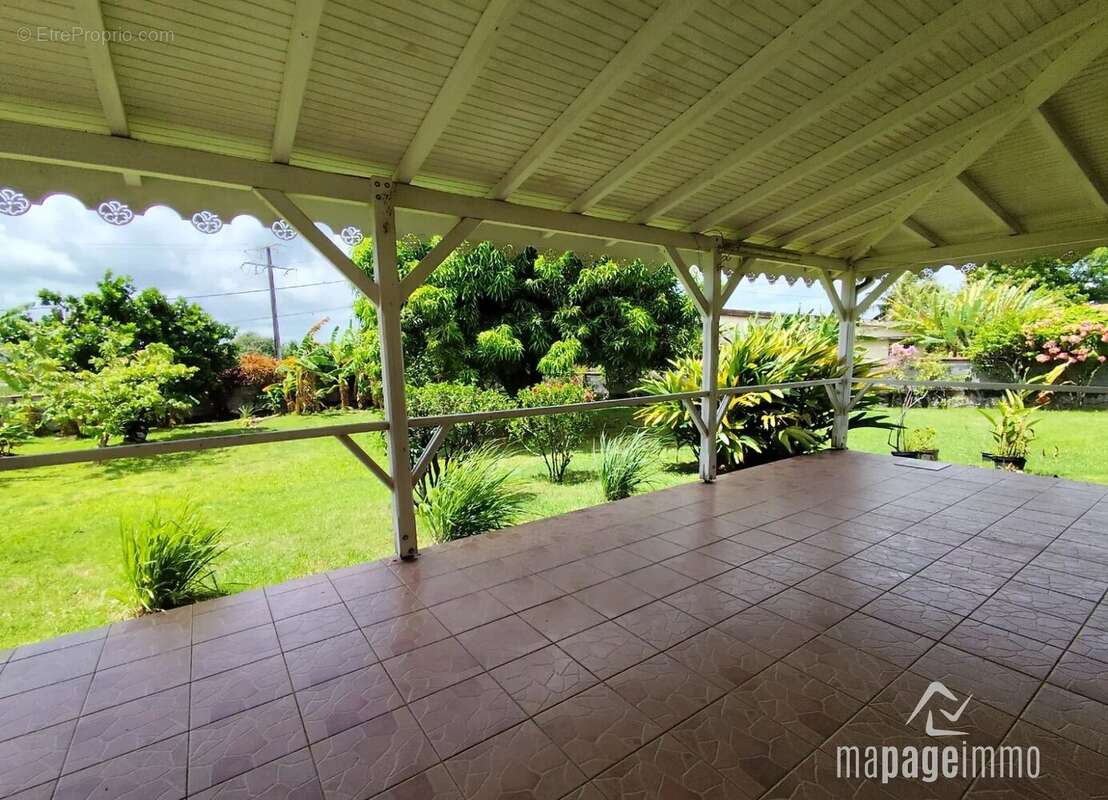 Vds Villa spacieuse sur 2500 m² de terrain plat,  Le Lamentin - photo 4