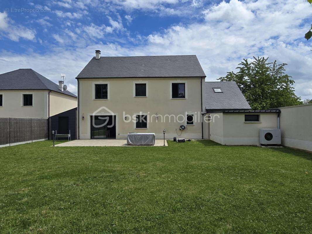 Pavillon contemporain de 2020 – 225 m² – 6 Chambres – DPE A – Saint-Martin-le-Nœud (60000) - photo 9