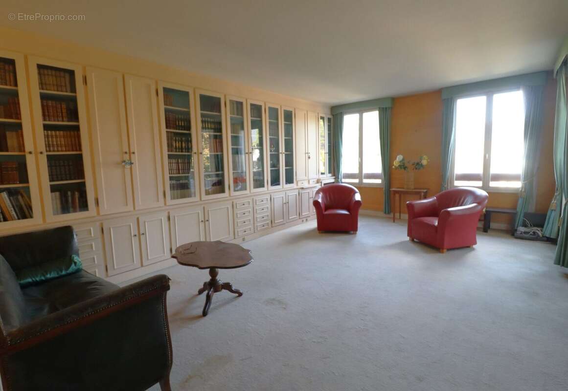 Appartement à LOUVECIENNES