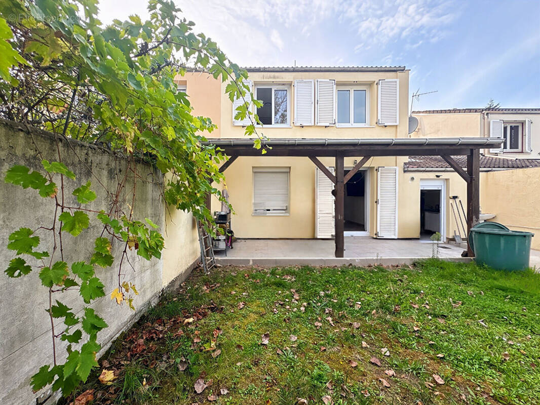 Maison à MANTES-LA-JOLIE